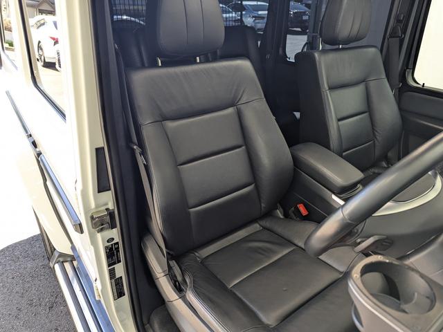 Ｇクラス Ｇ３５０ｄ　後期型／ラグジュアリーＰＫＧ／黒革シート／サンルーフ／純正ナビＴＶ／ハーマンカードンサウンド／ディストロニックプラス／ブラインドスポットモニター／パークトロニック（12枚目）