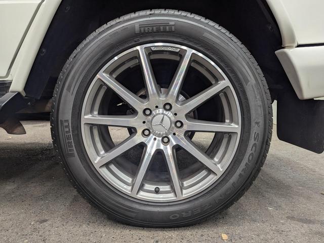 Ｇクラス Ｇ３５０ｄ　後期型／ラグジュアリーＰＫＧ／黒革シート／サンルーフ／純正ナビＴＶ／ハーマンカードンサウンド／ディストロニックプラス／ブラインドスポットモニター／パークトロニック（21枚目）