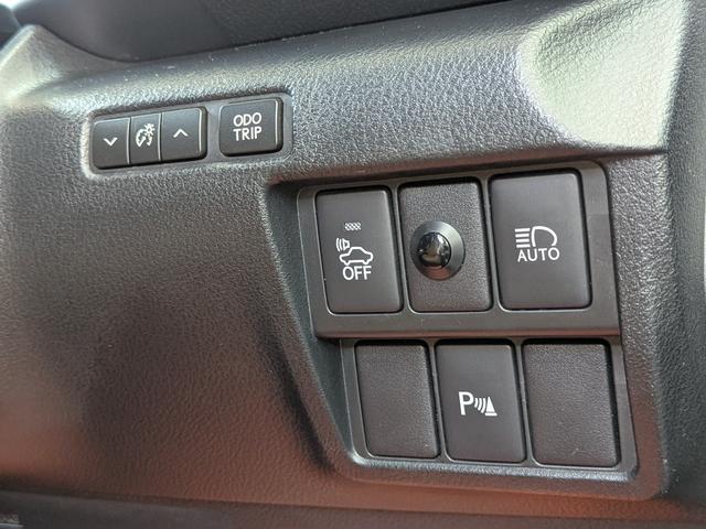 RC RC300h トパーズブラウン内装/TRDスポーツマフラー/ダウンサス/Fスポーツグリル/純正SDナビTV/アダプティブクルーズコントロール/レーンアシスト/クリアランスソナー/メモリー付パワーシート(12枚目)