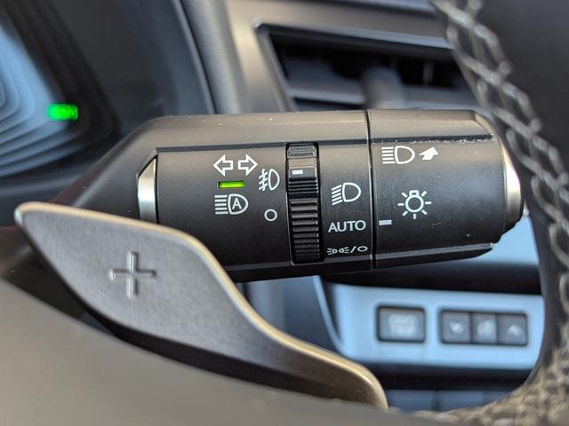 ＵＸ ＵＸ２５０ｈ　バージョンＣ　Ｌｔｅｘブラックシート／アダプティブクルーズコントロール／レーンアシスト／ブラインドスポットモニター／１０．３インチワイドナビＴＶ／バックカメラ／クリアランスソナ／パワーバックドア（8枚目）