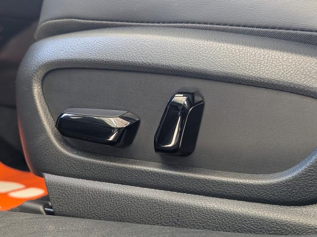 ＵＸ ＵＸ２５０ｈ　バージョンＣ　Ｌｔｅｘブラックシート／アダプティブクルーズコントロール／レーンアシスト／ブラインドスポットモニター／１０．３インチワイドナビＴＶ／バックカメラ／クリアランスソナ／パワーバックドア（21枚目）