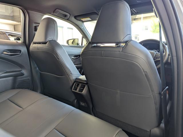 ＵＸ ＵＸ２５０ｈ　バージョンＣ　Ｌｔｅｘブラックシート／アダプティブクルーズコントロール／レーンアシスト／ブラインドスポットモニター／１０．３インチワイドナビＴＶ／バックカメラ／クリアランスソナ／パワーバックドア（47枚目）