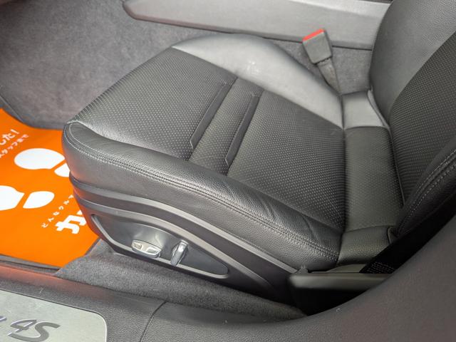 �^�]�ȁE����ȃV�[�g���͋��ɑ��s�����̊��ɗǍD�ȏ�ԂƂȂ��Ă��܂��B���J�Ɏg���Ă��������ǂ��킩��V�[�g��Ԃł��B