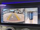 【パノラミックビューモニター】車両を上から見た映像をナビに表示する、パノラミックビューモニターが付いております。