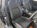 運転席・助手席シート廻りは共に走行距離の割に良好な状態となっています。丁寧に使われていた事が良くわかるシート状態です。