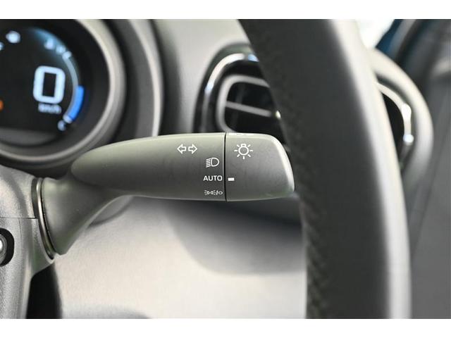 ヤリスクロス Ｇ　衝突軽減装置　ＥＳＣ　ＬＥＤヘッドライト　記録簿有　サイドエアバッグ　Ａクルコン　ワンオーナー　盗難防止装置　アルミ　オートエアコン　スマートキー　バックカメラ　４ＷＤ　ＡＢＳ　キーレス　エアバッグ（19枚目）