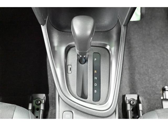 ヤリスクロス ハイブリッド　ＧＲスポーツ　衝突軽減　オートクルーズコントロール　ＬＥＤヘッド　Ｂカメラ　キーレス　スマートキー　イモビライザー　オートエアコン　横滑り防止装置　記録簿　アルミホイール　ハーフレザーシート（7枚目）