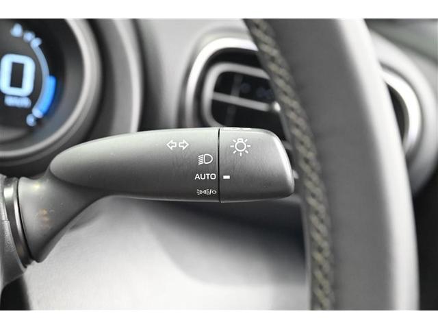 ヤリスクロス ハイブリッド　ＧＲスポーツ　衝突軽減　オートクルーズコントロール　ＬＥＤヘッド　Ｂカメラ　キーレス　スマートキー　イモビライザー　オートエアコン　横滑り防止装置　記録簿　アルミホイール　ハーフレザーシート（19枚目）