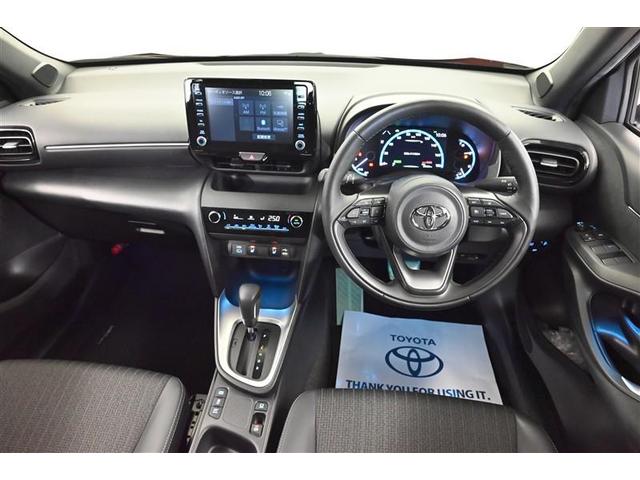 ヤリスクロス ハイブリッドZ ドライブレコーダ インテリジェントキー アルミホイル LEDライト リアカメラ クルーズコントロール 整備記録簿 横滑り防止システム 電動シ-ト パワステ オートエアコン キーフリー イモビライザ(6枚目)