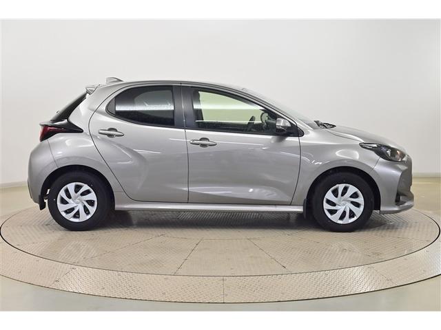 ヤリス X PCS スマートキーシステム 横滑り防止装置付き ワイヤレスキー バックガイドモニター 盗難防止 エアコン Wエアバッグ パワーウインドウ パワステ 運転席エアバッグ ナビ ABS メモリナビ(4枚目)