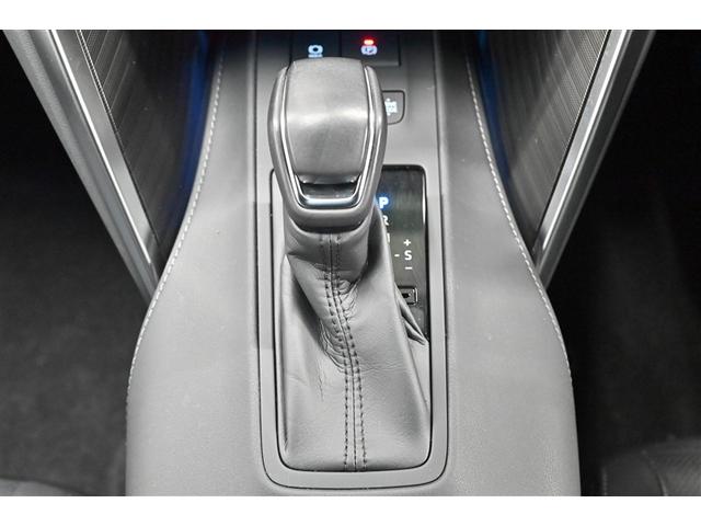 ハリアーハイブリッド Ｚ　レザーパッケージ　１００Ｖ電源　地デジ　横滑防止　盗難防止システム　Ｂモニター　革　ＬＥＤライト　パワーウィンドウ　クルコン　スマートキ－　助手席エアバック　パワーシート　エアバッグ　点検記録簿　オートエアコン　ＥＴＣ（7枚目）