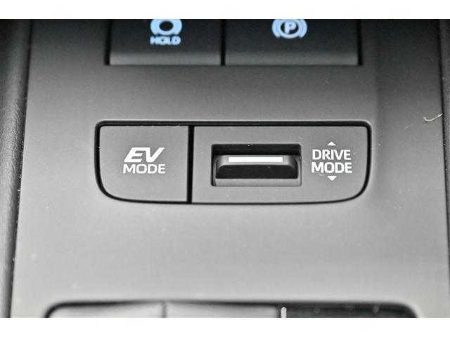 ハリアーハイブリッド Ｚ　レザーパッケージ　１００Ｖ電源　地デジ　横滑防止　盗難防止システム　Ｂモニター　革　ＬＥＤライト　パワーウィンドウ　クルコン　スマートキ－　助手席エアバック　パワーシート　エアバッグ　点検記録簿　オートエアコン　ＥＴＣ（24枚目）