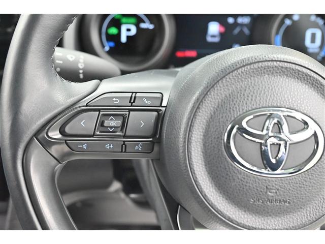 ヤリスクロス ハイブリッドＧ　ＴＳＳ　１００Ｖ　イモビライザー　バックモニタ－　記録簿有　エアコン　ＬＥＤヘッドライト　インテリキー　フルセグＴＶ　パワーウィンド　ワンオーナ　Ｗエアバック　オートクルーズ　キーフリー　横滑防止装置（17枚目）