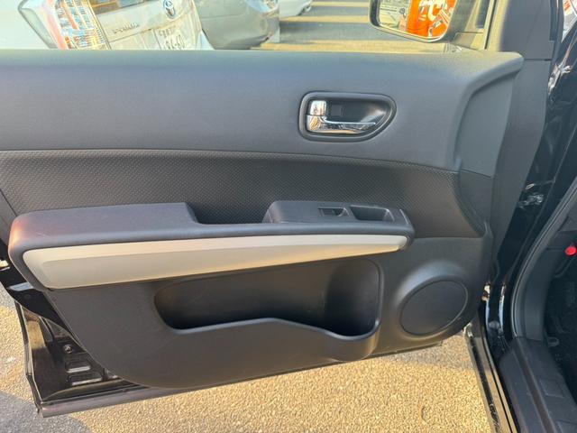 エクストレイル 20GT サンルーフ 大型電動サンルーフ付き12モデル 電動格納 オールモード4WD ナビ リアカメラ SDナビ インテリジェントキー クルコン Wエアバッグ キーフリー 衝突安全ボディ パワーウインドウ オートエアコン(21枚目)