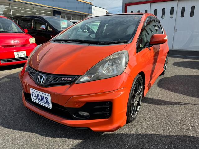 フィット ＲＳ　無限マフラー無限サスペンション無限エアロバンパー無限スポイラー無限フロアマット無限レカロシートレール　フルフラット　キ－レス　セキュリティアラーム　ＡＡＣ　衝突安全ボディ　ＥＴＣ（20枚目）