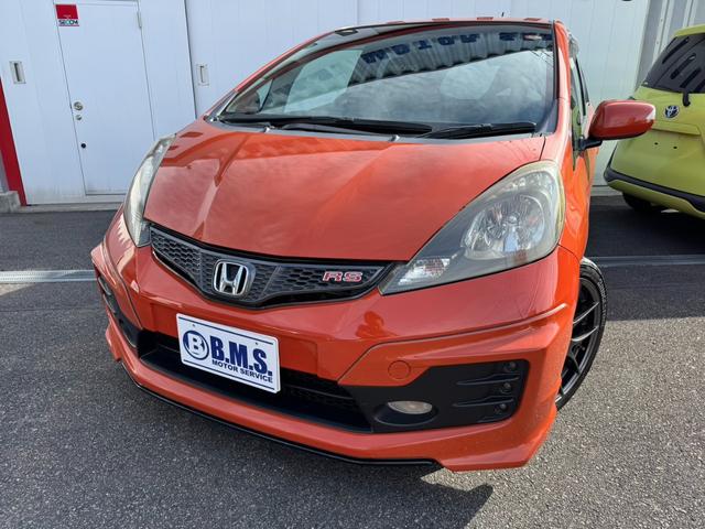 フィット ＲＳ　無限マフラー無限サスペンション無限エアロバンパー無限スポイラー無限フロアマット無限レカロシートレール　フルフラット　キ－レス　セキュリティアラーム　ＡＡＣ　衝突安全ボディ　ＥＴＣ（35枚目）