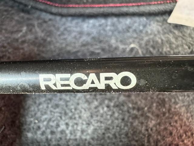 フィット ＲＳ　無限マフラー無限サスペンション無限エアロバンパー無限スポイラー無限フロアマット無限レカロシートレール　フルフラット　キ－レス　セキュリティアラーム　ＡＡＣ　衝突安全ボディ　ＥＴＣ（40枚目）