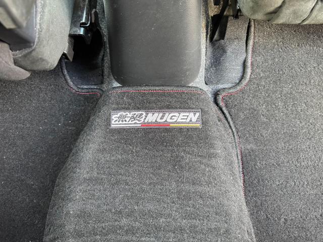 フィット ＲＳ　無限マフラー無限サスペンション無限エアロバンパー無限スポイラー無限フロアマット無限レカロシートレール　フルフラット　キ－レス　セキュリティアラーム　ＡＡＣ　衝突安全ボディ　ＥＴＣ（72枚目）