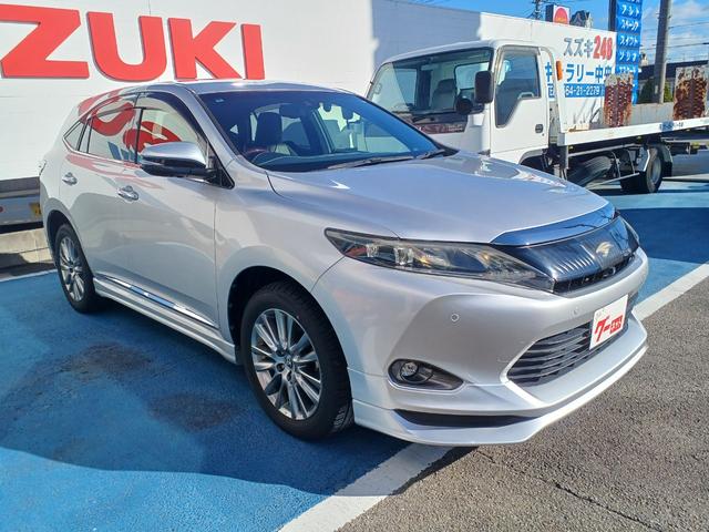 ハリアー プレミアム　アドバンスドパッケージ　純正フロント・サイド・リアスポーラー　ナビ＆ＴＶフルセグ（ＴＶコントロール付）パノラミックビューモニター　ドライブレコーダー　革シート（運転席パワーシート）パワーバックドア　ＥＴＣ２．０　スマートキー（4枚目）