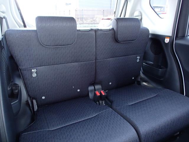 ムーヴ ＲＳ　／ターボ／緊急ブレーキ／純正ナビ装着用アップグレードパック（バックカメラ・ステアリングスイッチ・リヤスピーカー）／両側電動スライド／メモリーナビ／フルセグＴＶ／ＤＶＤ再生／音楽録音／Ｂｌｕｅｔｏｏｔｈ（18枚目）