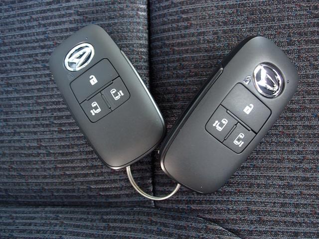 ムーヴ ＲＳ　／ターボ／緊急ブレーキ／純正ナビ装着用アップグレードパック（バックカメラ・ステアリングスイッチ・リヤスピーカー）／両側電動スライド／メモリーナビ／フルセグＴＶ／ＤＶＤ再生／音楽録音／Ｂｌｕｅｔｏｏｔｈ（20枚目）