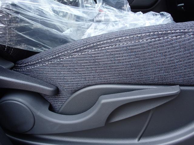 ムーヴ ＲＳ　／ターボ／緊急ブレーキ／純正ナビ装着用アップグレードパック（バックカメラ・ステアリングスイッチ・リヤスピーカー）／両側電動スライド／メモリーナビ／フルセグＴＶ／ＤＶＤ再生／音楽録音／Ｂｌｕｅｔｏｏｔｈ（35枚目）