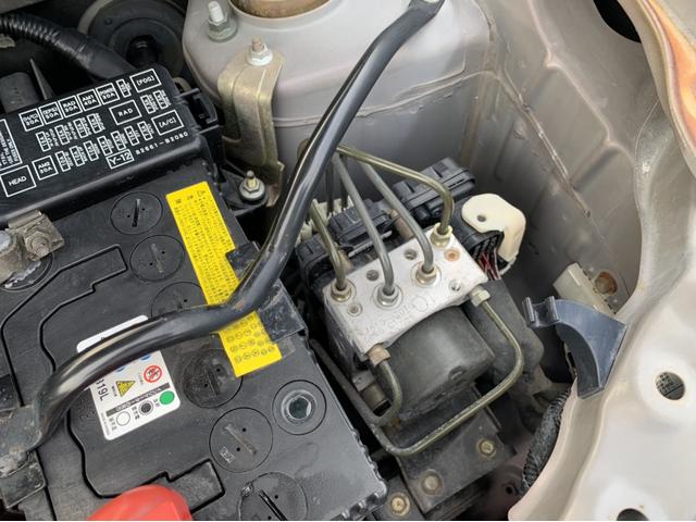 Xリミテッド オリジナルカラー HID キーレスエントリー 電動格納ミラー AT 盗難防止システム ABS CD MD 衝突安全ボディ エアコン パワーステアリング(38枚目)