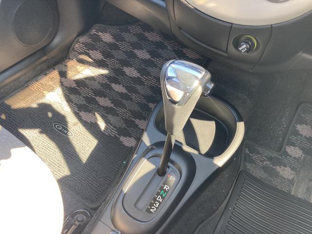 Xリミテッド HID キーレスエントリー オリジナルカラー 盗難防止システム ABS CD MD アルミホイール 衝突安全ボディ エアコン パワーステアリング パワーウィンドウ オートマ(7枚目)