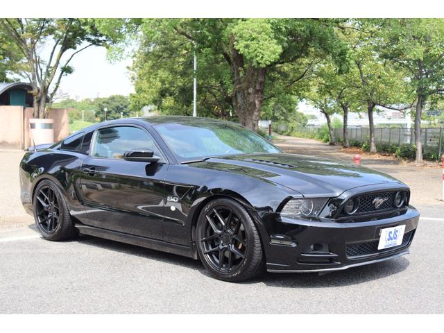 フォード マスタングv8 gt プレミアム 正規d車 12ヶ月保証 社外22in 車高調ローダウンの中古車 車体価格348万円 13年式 走行10 3万キロ 車体色ブラック 愛知県名古屋市中川区五女子2 7 10 sjs total car shop アメ車専門店 の在庫 フォード マスタングv8 gt プレミアム 正規d車 12ヶ月保証 社外22in 車高調ローダウンの中古車 車体価格348万円 13年式 走行10 3万キロ 車体色ブラック 愛知県名古屋市中川区五女子2 7 10 sjs total car shop アメ車専門店 の在庫