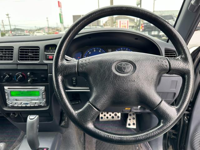 ハイラックススポーツピック ダブルキャブ　ワイド　２．７ワイドボディ　４ＷＤ　ＮＯＸＰＭ適合　４ドア　パワステ　パワーウインドウ　トノカバー　エアコン　社外アルミホイール（10枚目）