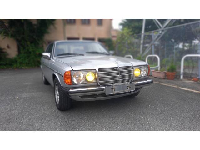 ２８０ＣＥ　キーレス　　フル装備　　ディラー車　　ｗ１２３　　外装オリジナルカラー同色にて全塗装　　ｗ１２３他２８０ＣＥアイボリー　　２８００ｃｃガソリン車(71枚目)