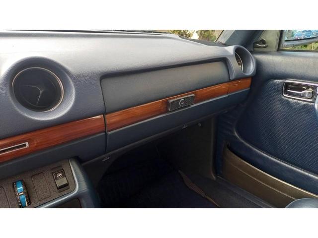 ２８０ＴＥ　ガソリンワゴン　オリジナルカラー　ウッドパネル　ウッドノブ　　２８００ｃｃ　　２８０ＴＥ　　３００ＴＤ　　　Ｗ１２３　　Ｓ１２３(20枚目)