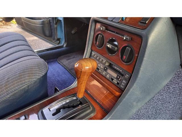 メルセデス・ベンツ ミディアムクラス 230E ディラー車 最終 メルセデス・ベンツ ミディアムクラス 230E ディラー車 最終