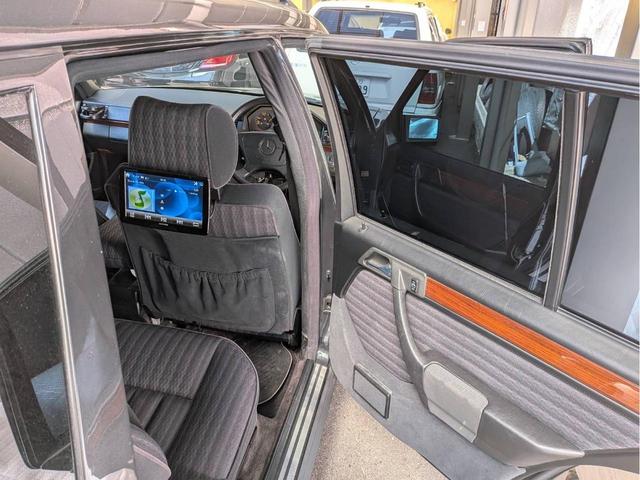 ミディアムクラス ２２０ＴＥ　ディーラー車　右ハンドル　社外オーディオ　バックカメラ　社外キーレス　ＥＴＣ　　前期　グリル　　　ｗ１２４　　Ｓ１２４（40枚目）