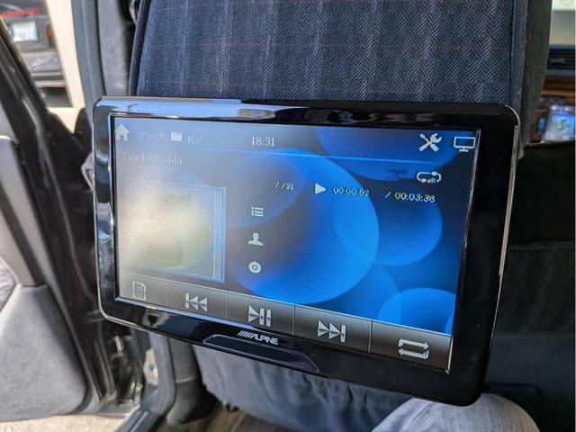 ミディアムクラス ２２０ＴＥ　ディーラー車　右ハンドル　社外オーディオ　バックカメラ　社外キーレス　ＥＴＣ　　前期　グリル　　　ｗ１２４　　Ｓ１２４（49枚目）