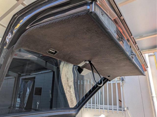 ミディアムクラス ２２０ＴＥ　ディーラー車　右ハンドル　社外オーディオ　バックカメラ　社外キーレス　ＥＴＣ　　前期　グリル　　　ｗ１２４　　Ｓ１２４（55枚目）