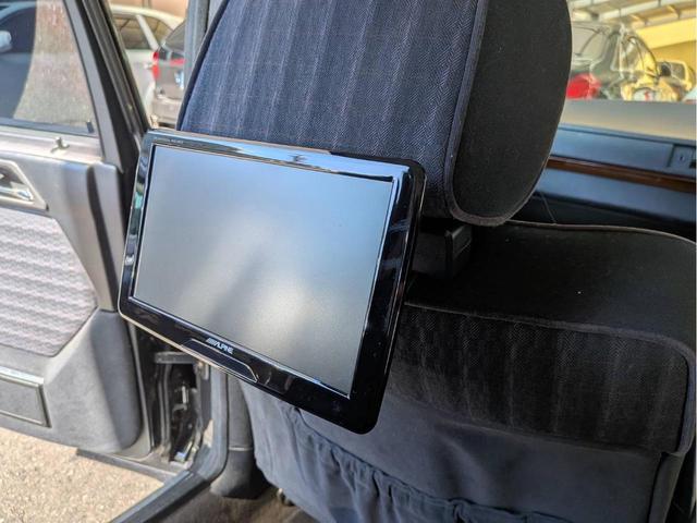 ミディアムクラス ２２０ＴＥ　ディーラー車　右ハンドル　社外オーディオ　バックカメラ　社外キーレス　ＥＴＣ　　前期　グリル　　　ｗ１２４　　Ｓ１２４（58枚目）