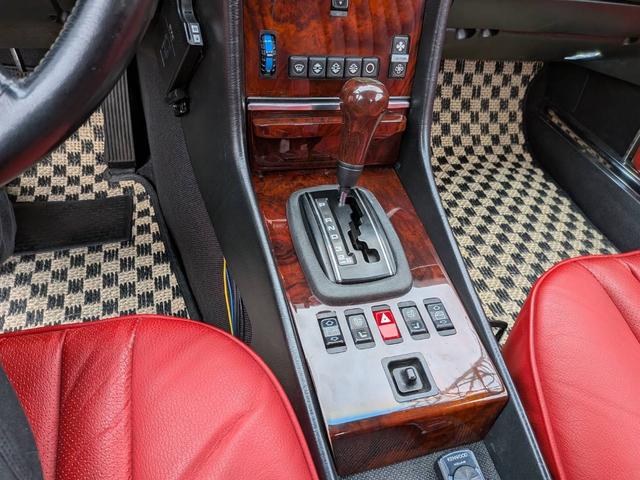 SL 500SL 左ハンドル 赤革シート シートヒーター キーレス ETC ウッドパネル メッキミラー(26枚目)