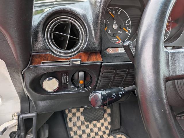SL 500SL 左ハンドル 赤革シート シートヒーター キーレス ETC ウッドパネル メッキミラー(32枚目)