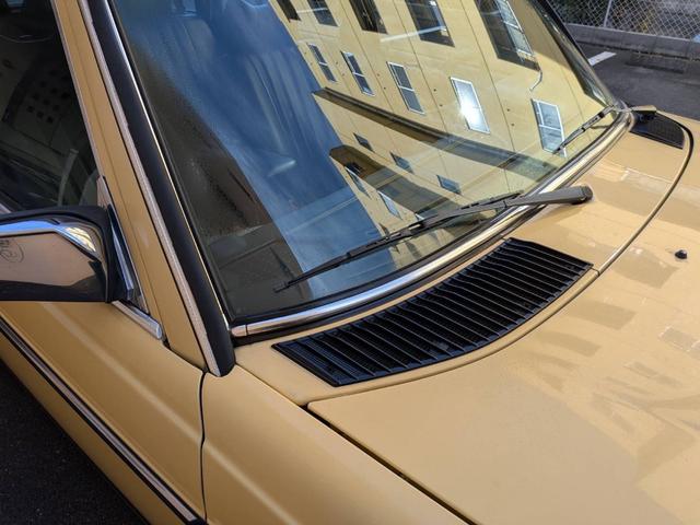 ミディアムクラス ３００ＴＤターボ　最終モデル　コン色レザーシート　７人乗り３列シート　ＥＴＣ　ルーフレール　ウッドパネル　　　トノカバー・アニマルネット　ｓ１２３　　３００ＴＤＴ　３００ＴＤ　　３００ＴＤターボ　　天井張り替え（24枚目）