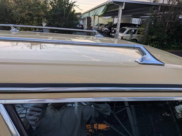 ミディアムクラス ３００ＴＤターボ　最終モデル　コン色レザーシート　７人乗り３列シート　ＥＴＣ　ルーフレール　ウッドパネル　　　トノカバー・アニマルネット　ｓ１２３　　３００ＴＤＴ　３００ＴＤ　　３００ＴＤターボ　　天井張り替え（47枚目）