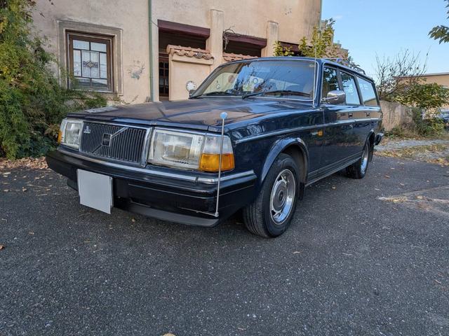 ２４０ワゴン ２４０ＧＬＥワゴン　ディーラー車　右ハンドル　キーレス　フル装備　　点検記録簿Ｈ２２・２６・２８・３０・Ｒ２・４・６年まで有り　　メッキルーフキャリア　　メッキドアミラー　　ホイールキャップ（2枚目）