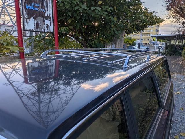２４０ワゴン ２４０ＧＬＥワゴン　ディーラー車　右ハンドル　キーレス　フル装備　　点検記録簿Ｈ２２・２６・２８・３０・Ｒ２・４・６年まで有り　　メッキルーフキャリア　　メッキドアミラー　　ホイールキャップ（7枚目）