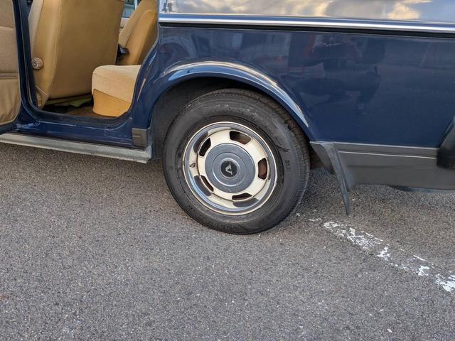 ２４０ワゴン ２４０ＧＬＥワゴン　ディーラー車　右ハンドル　キーレス　フル装備　　点検記録簿Ｈ２２・２６・２８・３０・Ｒ２・４・６年まで有り　　メッキルーフキャリア　　メッキドアミラー　　ホイールキャップ（33枚目）