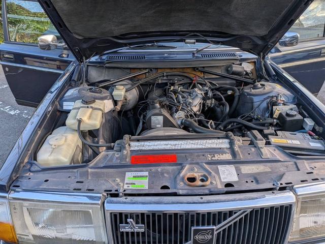 ２４０ワゴン ２４０ＧＬＥワゴン　ディーラー車　右ハンドル　キーレス　フル装備　　点検記録簿Ｈ２２・２６・２８・３０・Ｒ２・４・６年まで有り　　メッキルーフキャリア　　メッキドアミラー　　ホイールキャップ（35枚目）