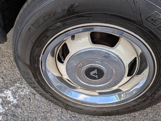 ２４０ワゴン ２４０ＧＬＥワゴン　ディーラー車　右ハンドル　キーレス　フル装備　　点検記録簿Ｈ２２・２６・２８・３０・Ｒ２・４・６年まで有り　　メッキルーフキャリア　　メッキドアミラー　　ホイールキャップ（40枚目）