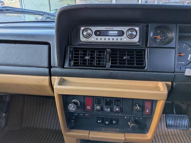 ２４０ワゴン ２４０ＧＬＥワゴン　ディーラー車　右ハンドル　キーレス　フル装備　　点検記録簿Ｈ２２・２６・２８・３０・Ｒ２・４・６年まで有り　　メッキルーフキャリア　　メッキドアミラー　　ホイールキャップ（45枚目）