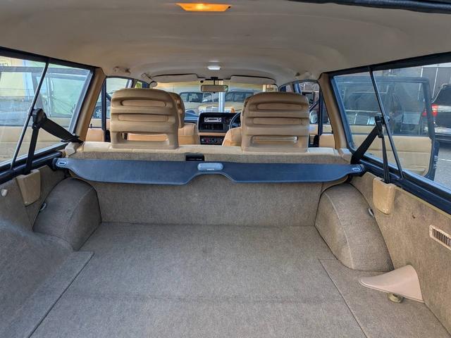 ２４０ワゴン ２４０ＧＬＥワゴン　ディーラー車　右ハンドル　キーレス　フル装備　　点検記録簿Ｈ２２・２６・２８・３０・Ｒ２・４・６年まで有り　　メッキルーフキャリア　　メッキドアミラー　　ホイールキャップ（46枚目）