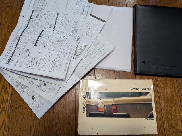 ２４０ワゴン ２４０ＧＬＥワゴン　ディーラー車　右ハンドル　キーレス　フル装備　　点検記録簿Ｈ２２・２６・２８・３０・Ｒ２・４・６年まで有り　　メッキルーフキャリア　　メッキドアミラー　　ホイールキャップ（50枚目）