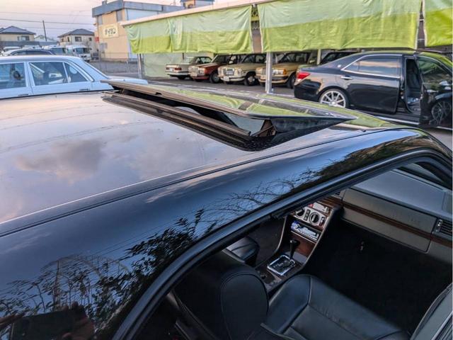 Ｅクラス Ｅ３２０　ＣＥクーペ　ディーラー車　左ハンドル　ブラックレザーシート　サンルーフ　１８インチアルミ・ウッドコンビハンドル　ドライブレコーダー　ＥＴＣ　ローダウン・社外アブソーバー・スプリング・社外マフラー（44枚目）